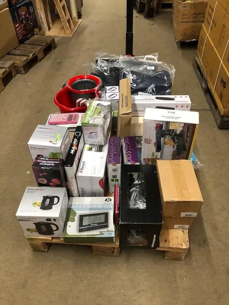 Caja de devoluciones abierta, foto de Andrea V.